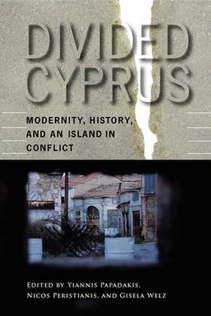 Divided Cyprus de Yiannis Papadakis
