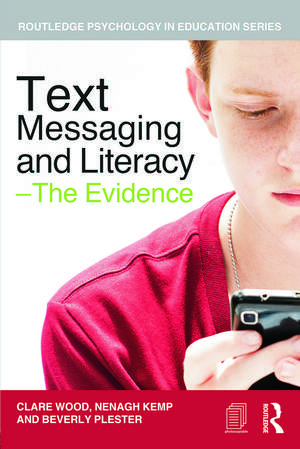 Text Messaging and Literacy - The Evidence de Clare Wood