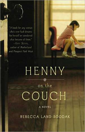 Henny on the Couch de Rebecca Land Soodak