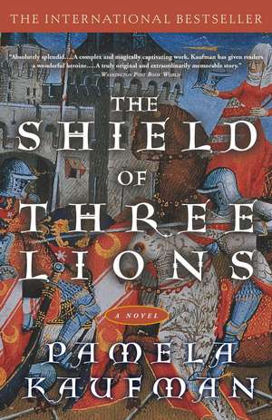 Shield of Three Lions de Pamela Kaufman