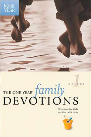 The One Year Book of Family Devotions de Tyndale House Publishers