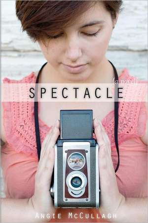 Spectacle de Angie McCullagh