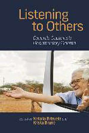 Listening to Others de Natalia Brizuela