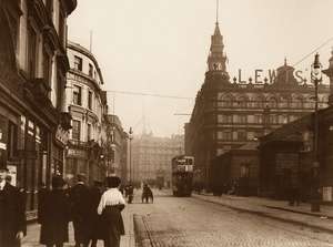 Liverpool Through Time de Daniel K Longman