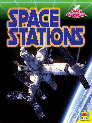 Space Stations de Christa C Hogan