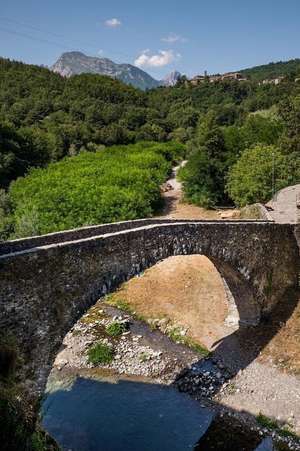 San Michele Medieval Bridge Piazza Al Serchio Tuscany Italy Journal de Cool Image